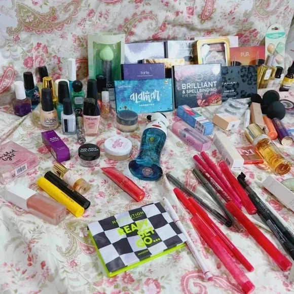 Makeup Mystery Bundle- Charlotte Tilbury, Tarte, Colourpop, and More - Picture 3 of 3